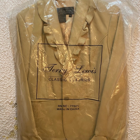 NWT Terry Lewis luxury Lined tan Leather Jacket. - Picture 3 of 8